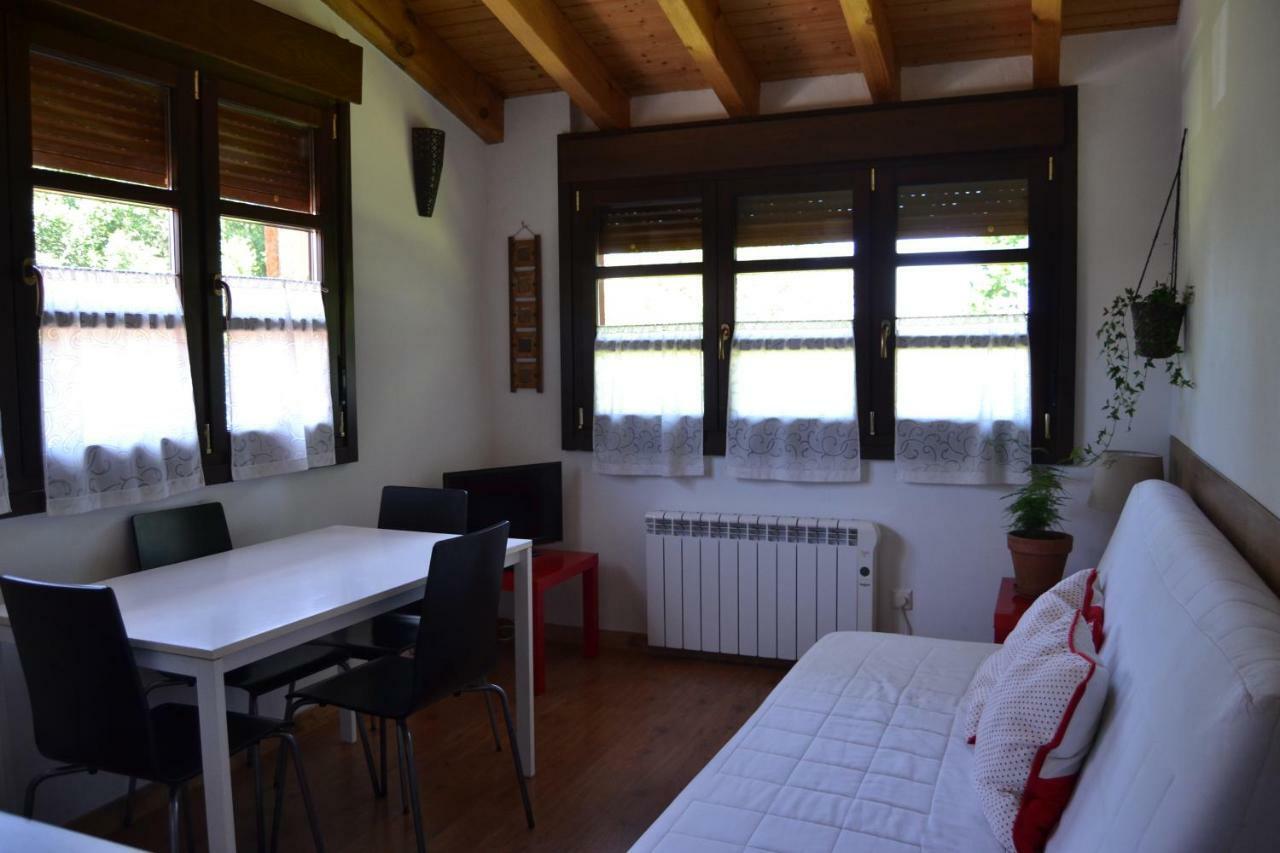 Apartamentos Rurales La Cirigueena Oles Zewnętrze zdjęcie